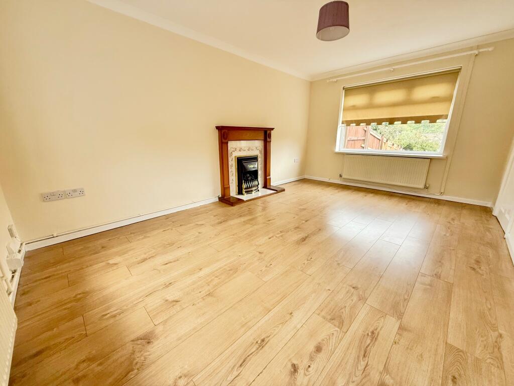 House in Newport - View 5