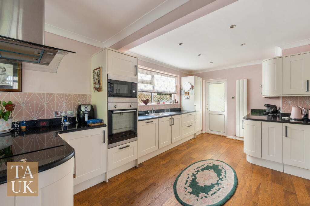 House in Llandudno - View 5