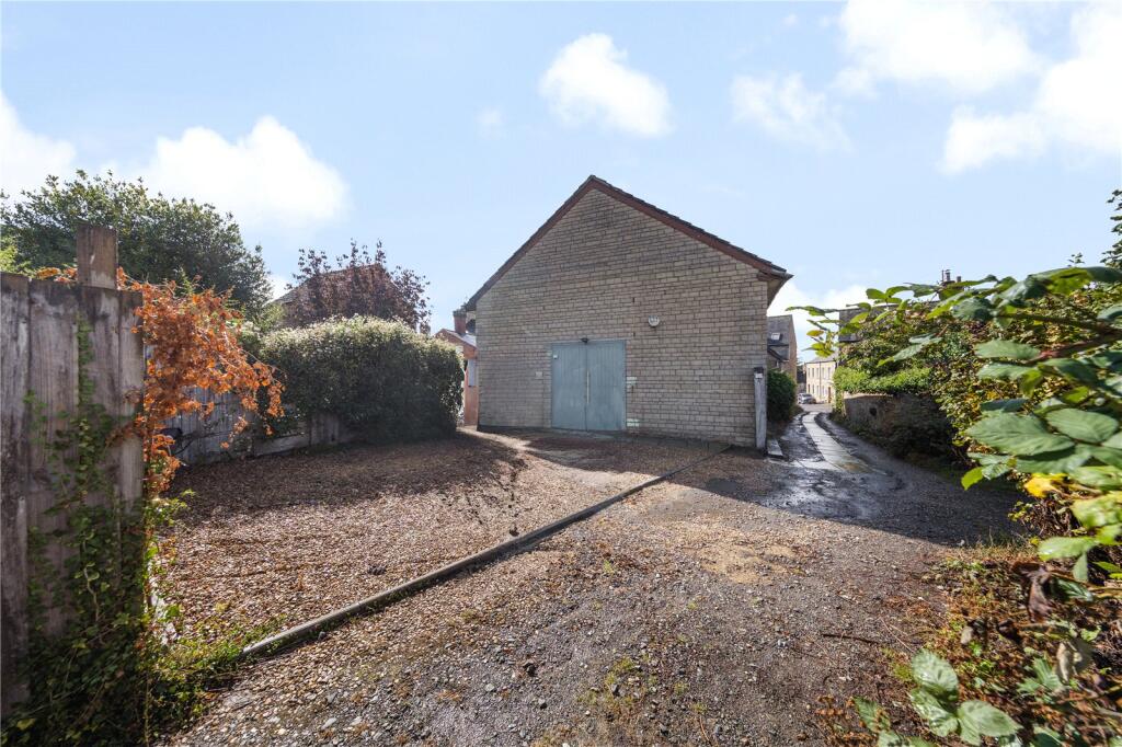 West Street, Oundle, Northamptonshire, PE8 photo 3