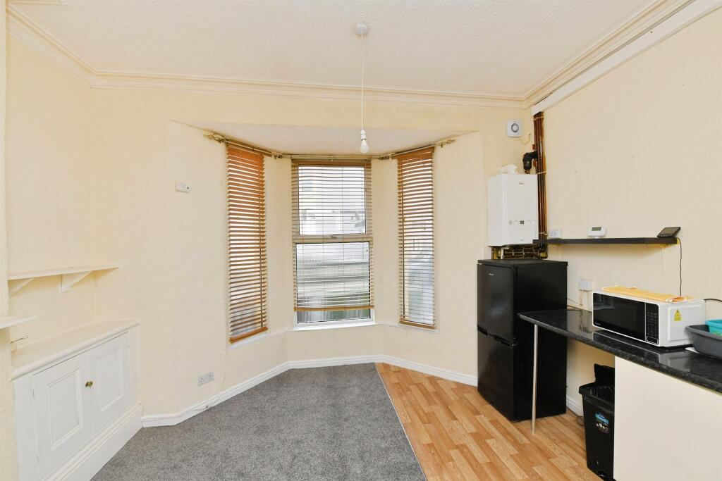Apartment in Plymouth, Pennycomequick - View 5