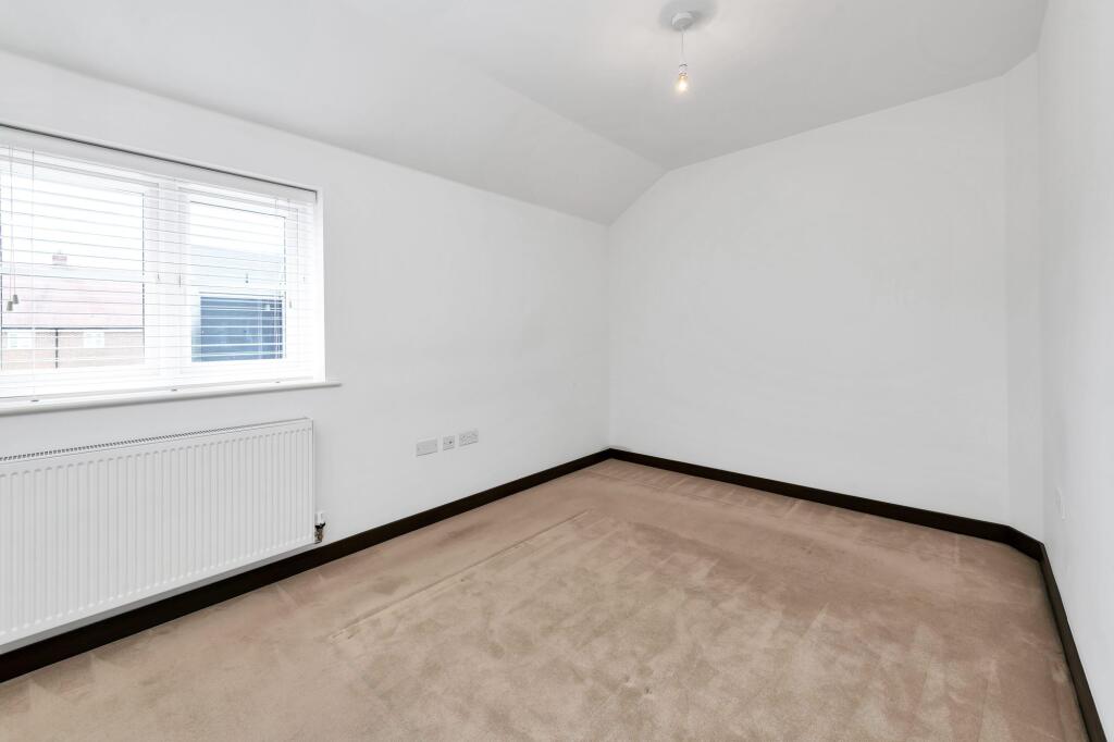 Apartment in Stevenage - View 5