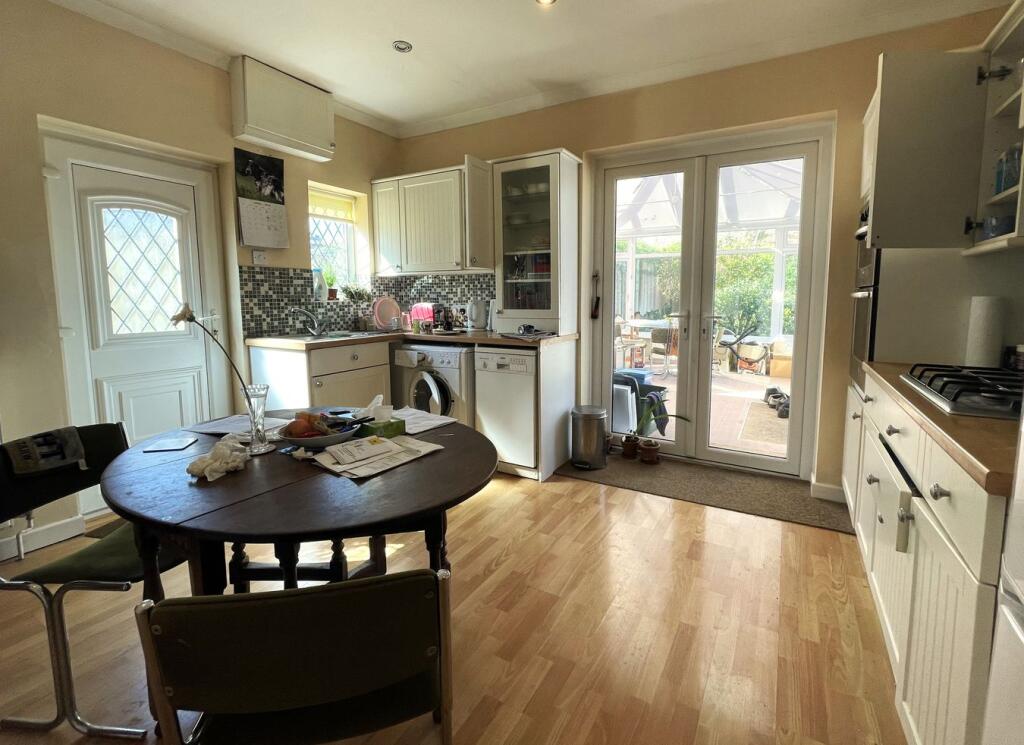 Meadow Road, Seaton, Devon, EX12 photo 4