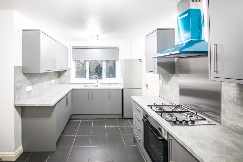 Main image of property: Lingfield Drive, Leeds, LS17