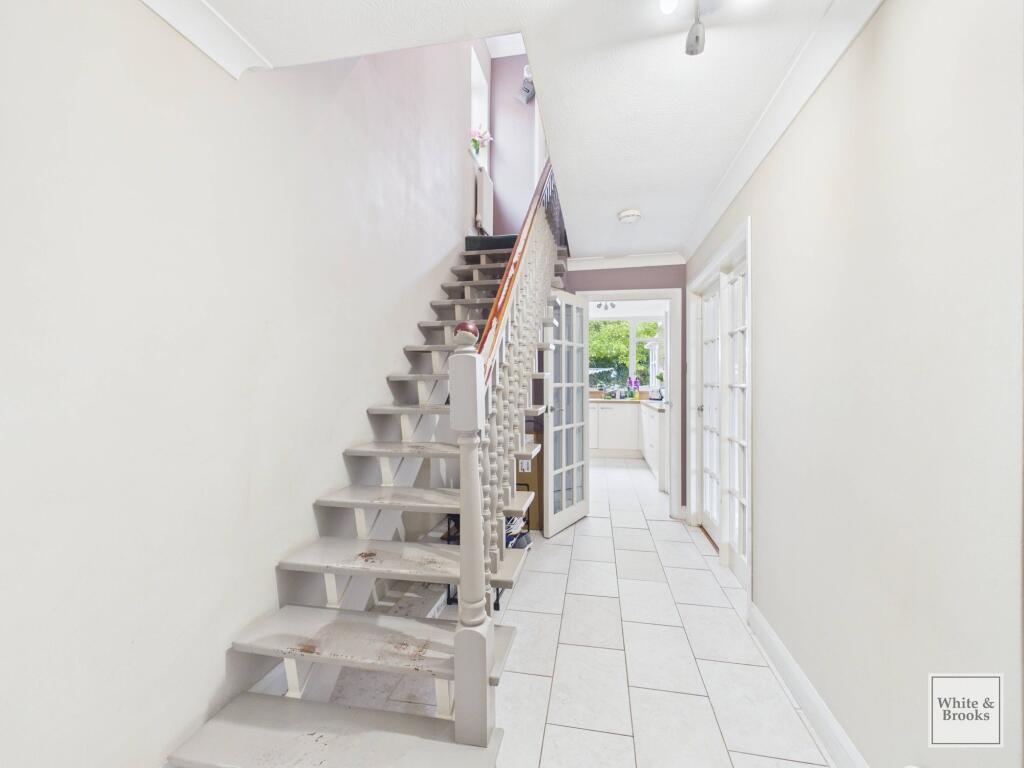 House in Portsmouth - View 4