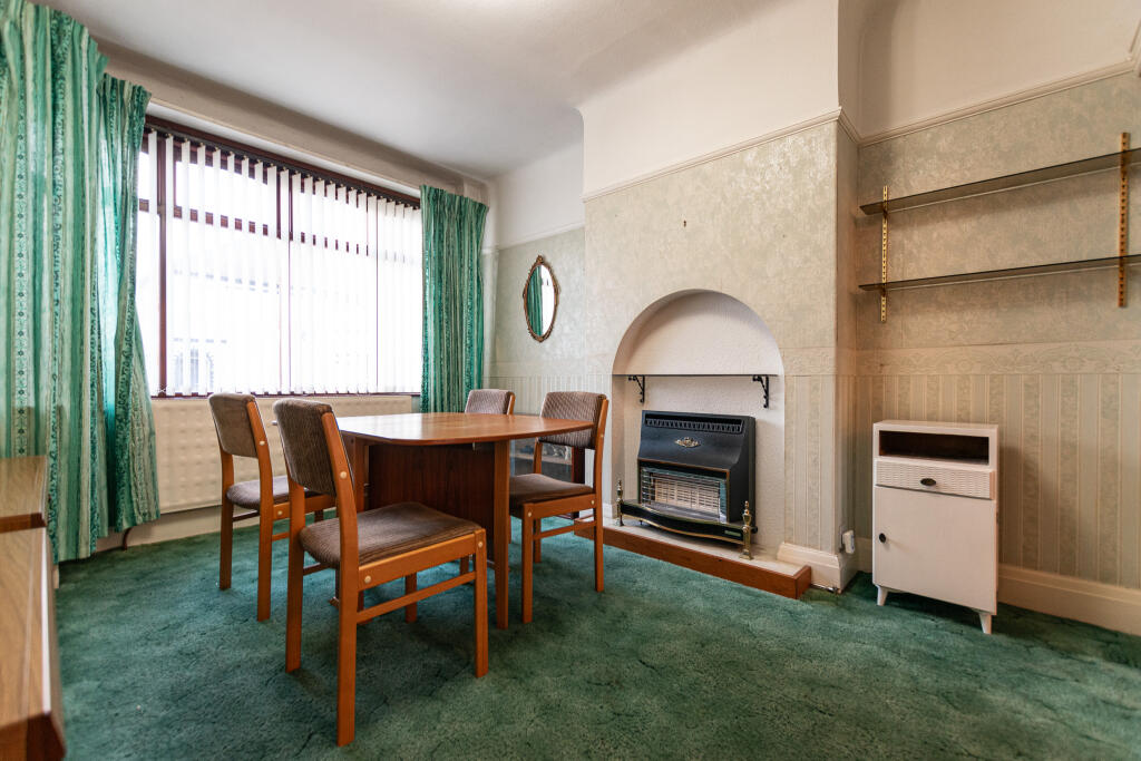 Apartment in Sefton, Liverpool City Region - View 3