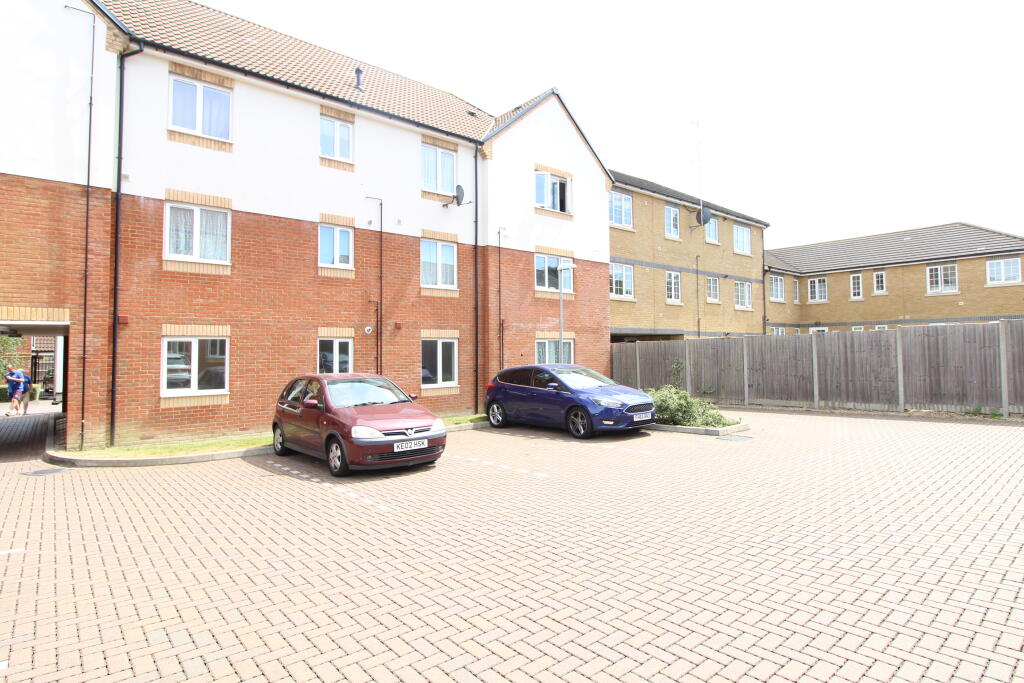 Main image of property: Sarum Court, 8 Sarum Road, Luton, LU3