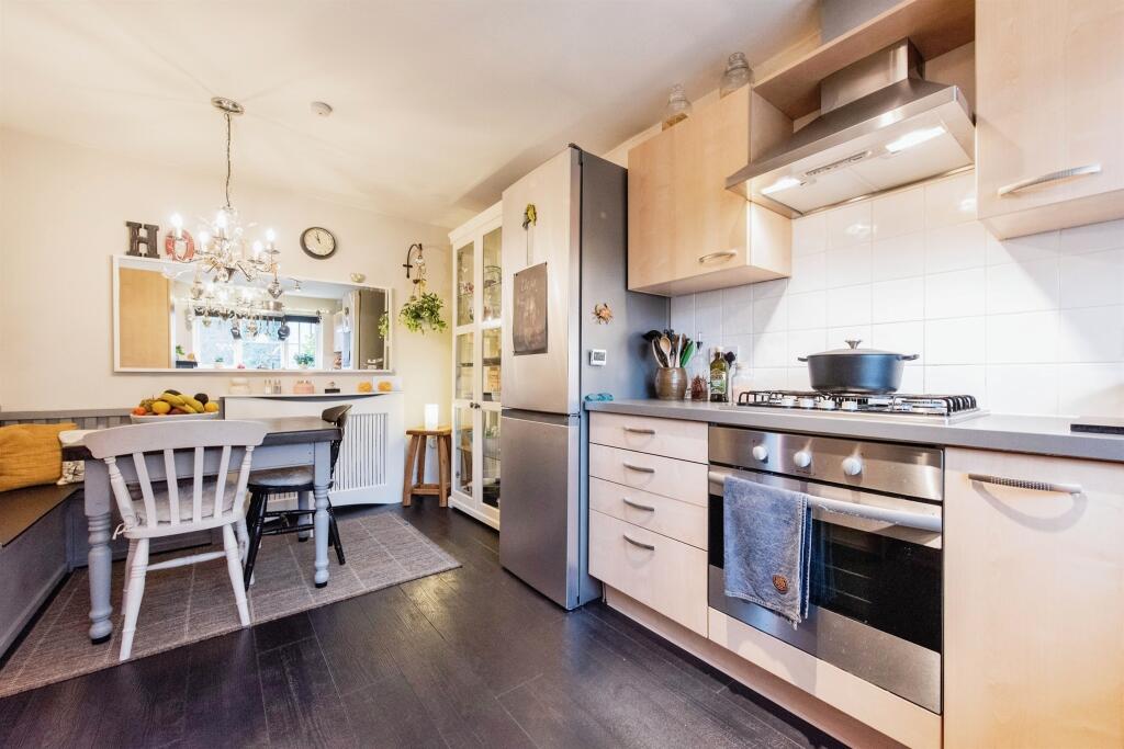 Fir Tree Court, Mildenhall, Bury St. Edmunds photo 2