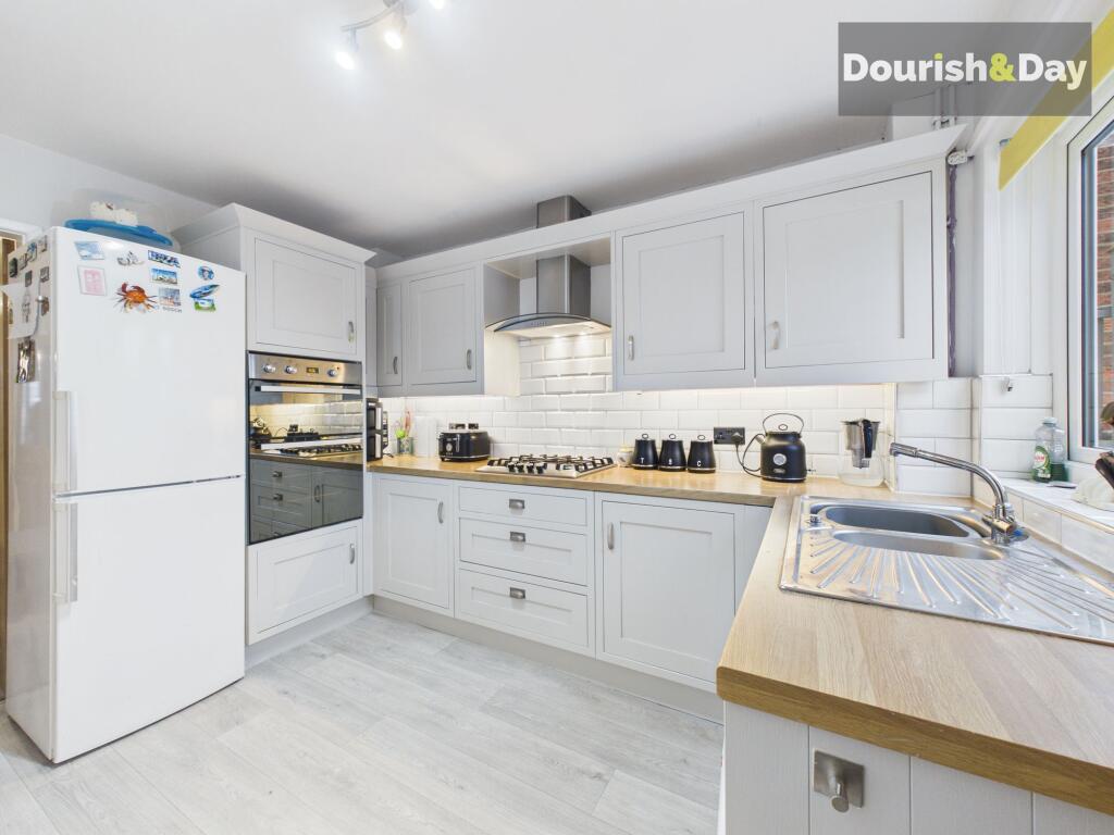 Longslow Road, Market Drayton, TF9 photo 3