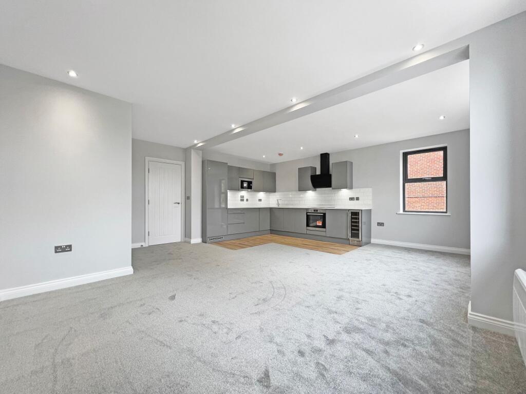 Holmfield Court, 58 Devonshire Avenue, Leeds, LS8 photo 4