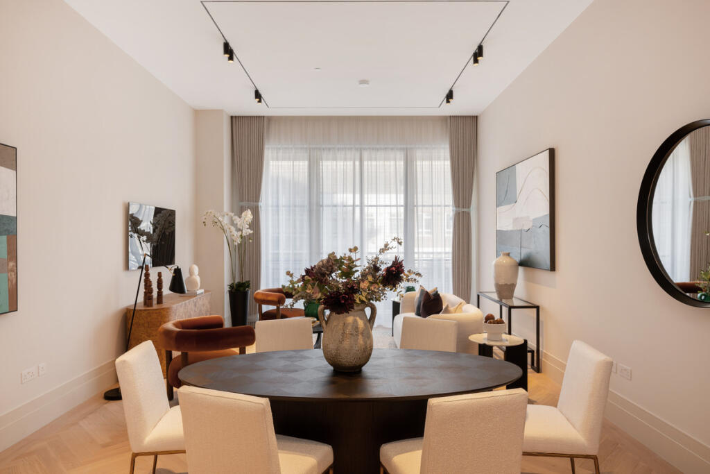 Main image of property: Queensway, London, W2