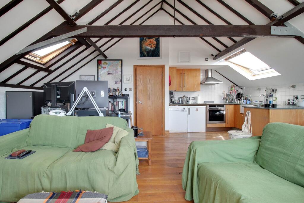 Apartment in Brighton - View 5