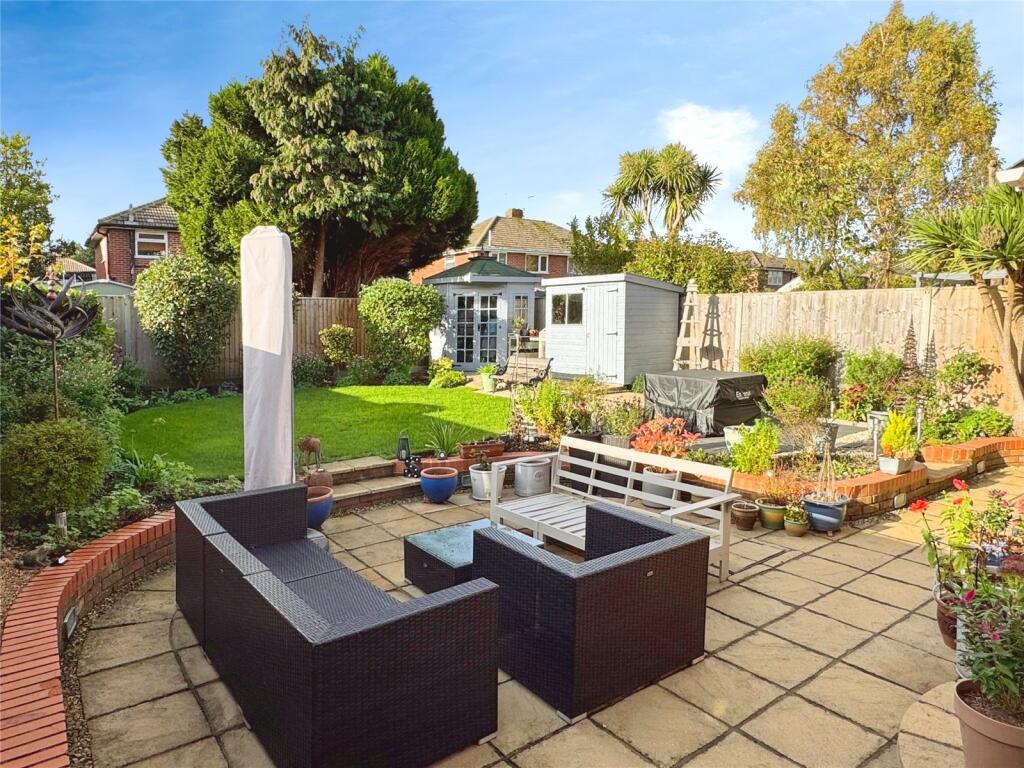 Portrush Close, Woodley, Reading photo 4