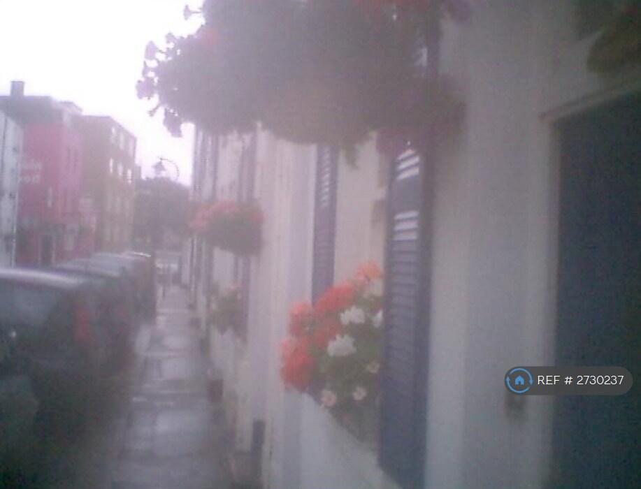 Main image of property: Cross Street, Hove, BN3