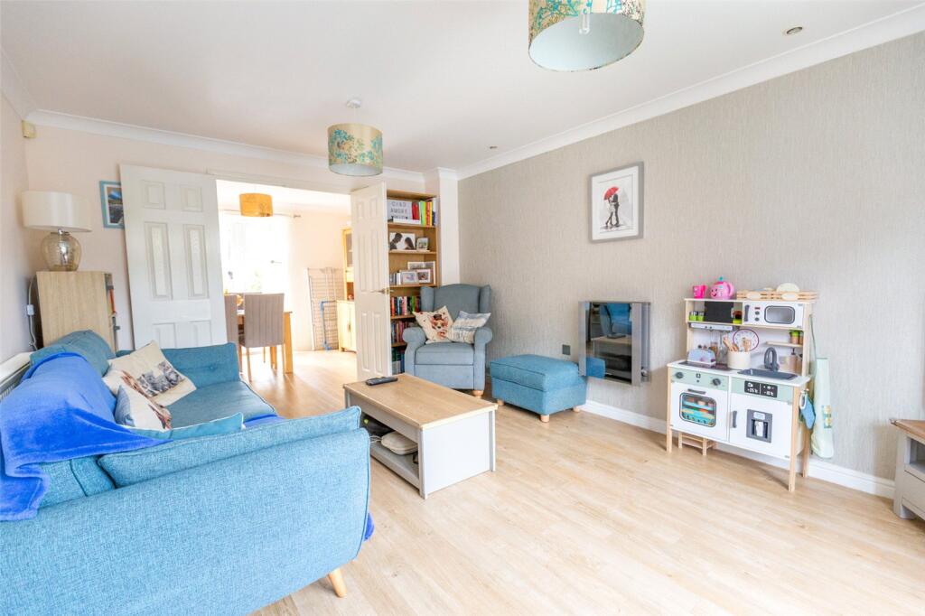 House in Bristol, Southmead - More