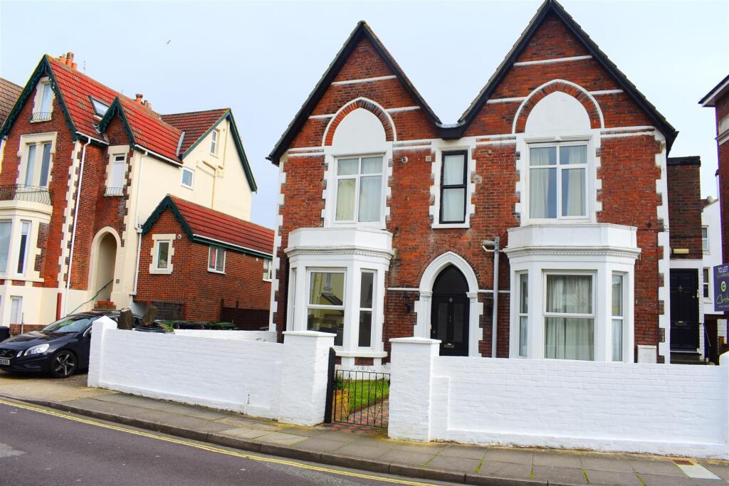 Main image of property: Kenilworth Road