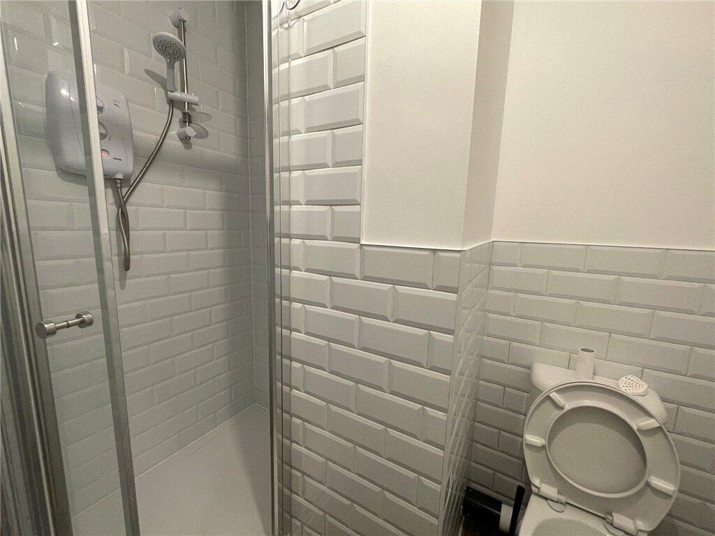 Apartment in Luton - View 4
