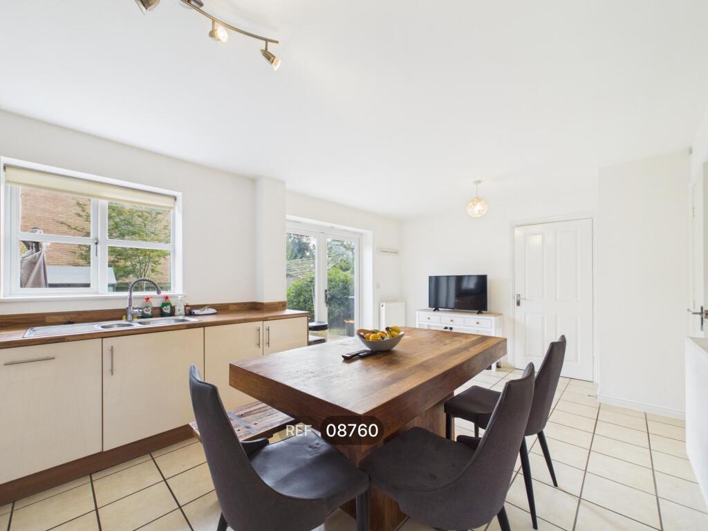 House in Peterborough - View 4