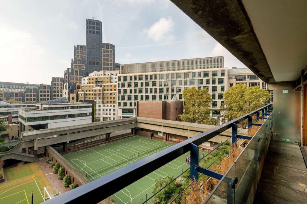 Apartment in London - View 5