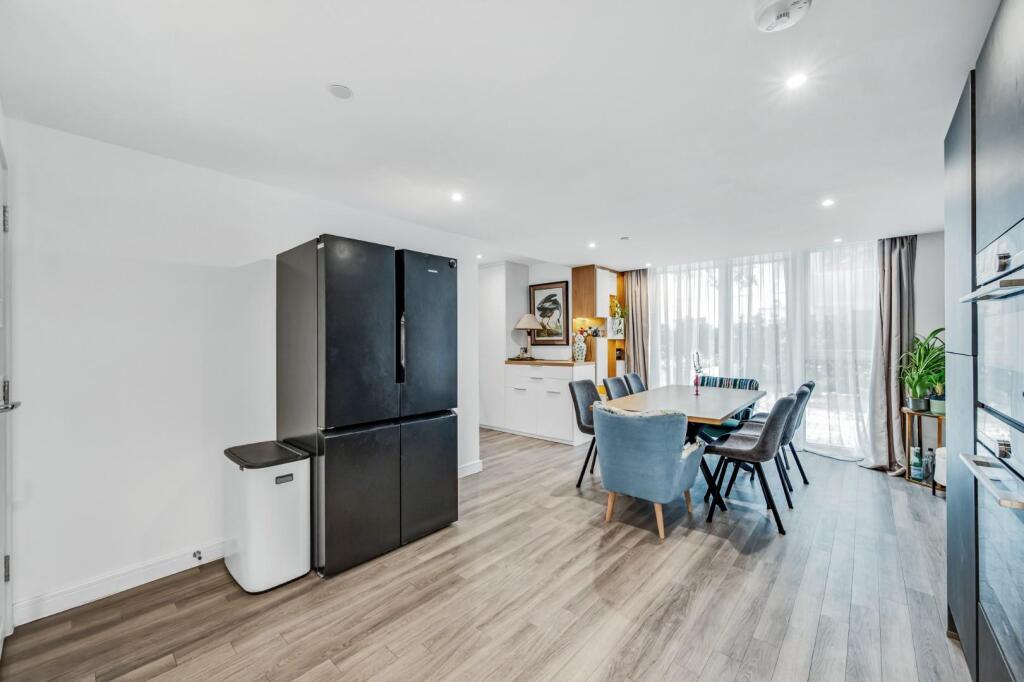 Apartment in London - View 4