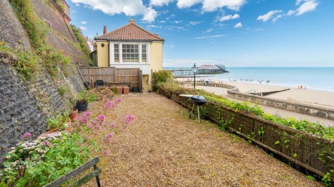 SAP_Cromer_Bath_P...