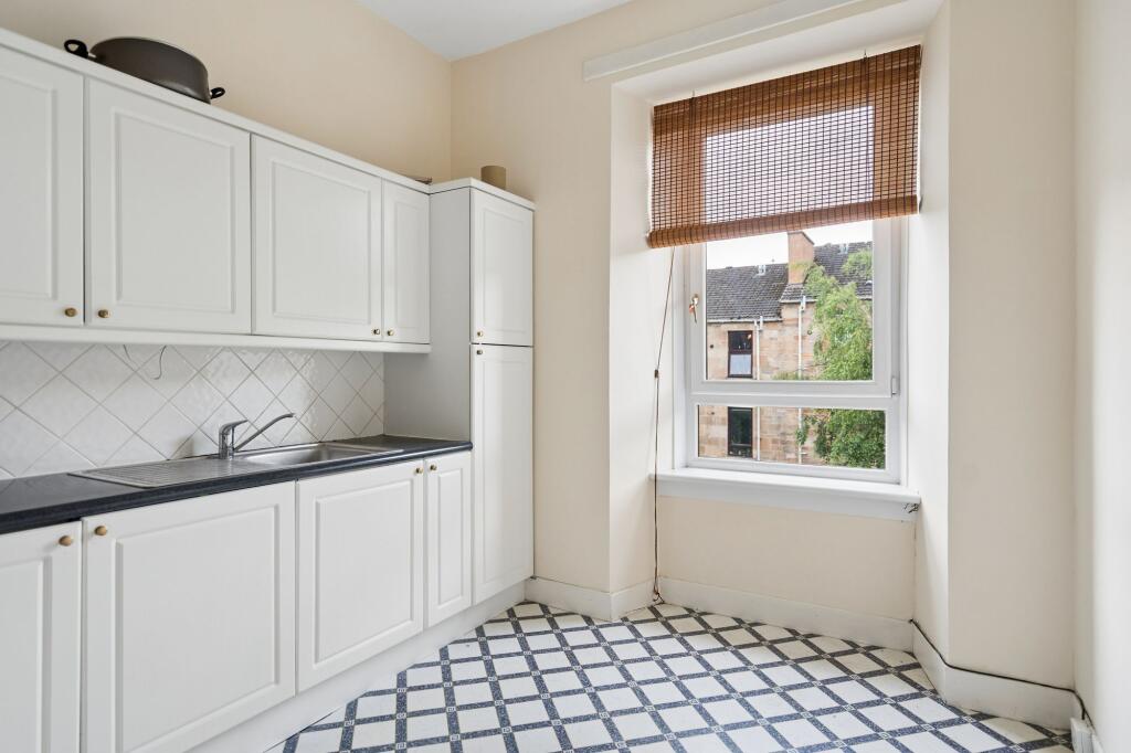 26 Blantyre Street, Yorkhill, G3 photo 4