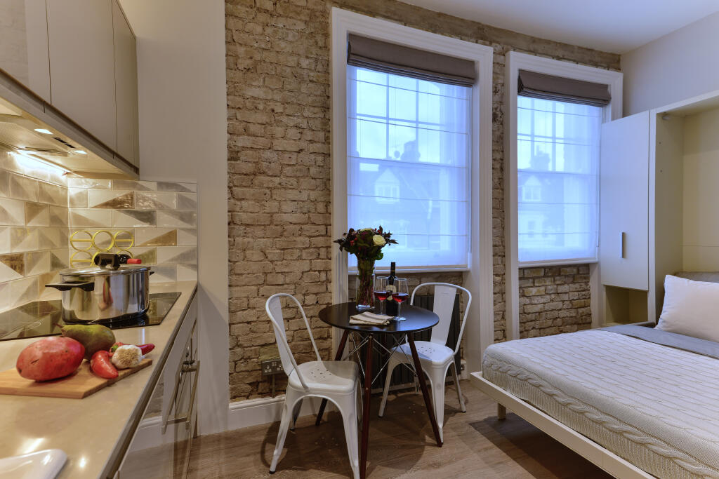Studio flat for rent