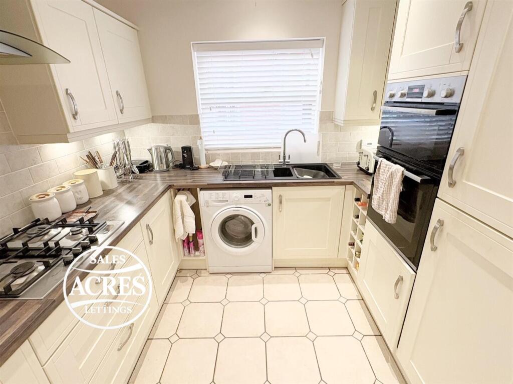 Apartment in Birmingham, Maney, Sutton Coldfield - View 3