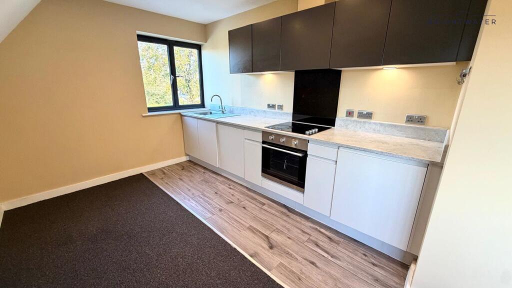 Apartment in Ringwood, Moortown - View 2