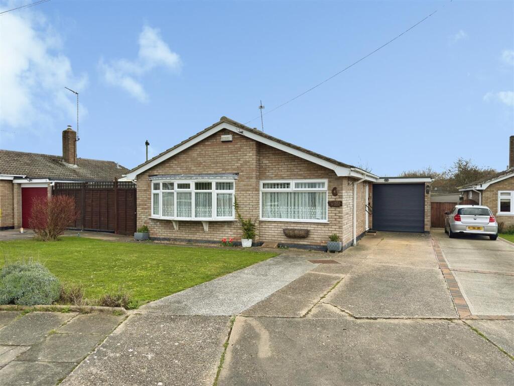 Main image of property: Thurne Road, Oulton Broad, Lowestoft, Suffolk, NR33