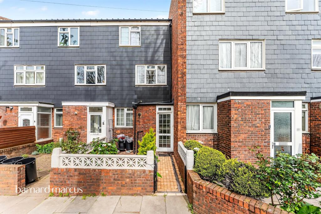 Main image of property: Falcon Grove, London