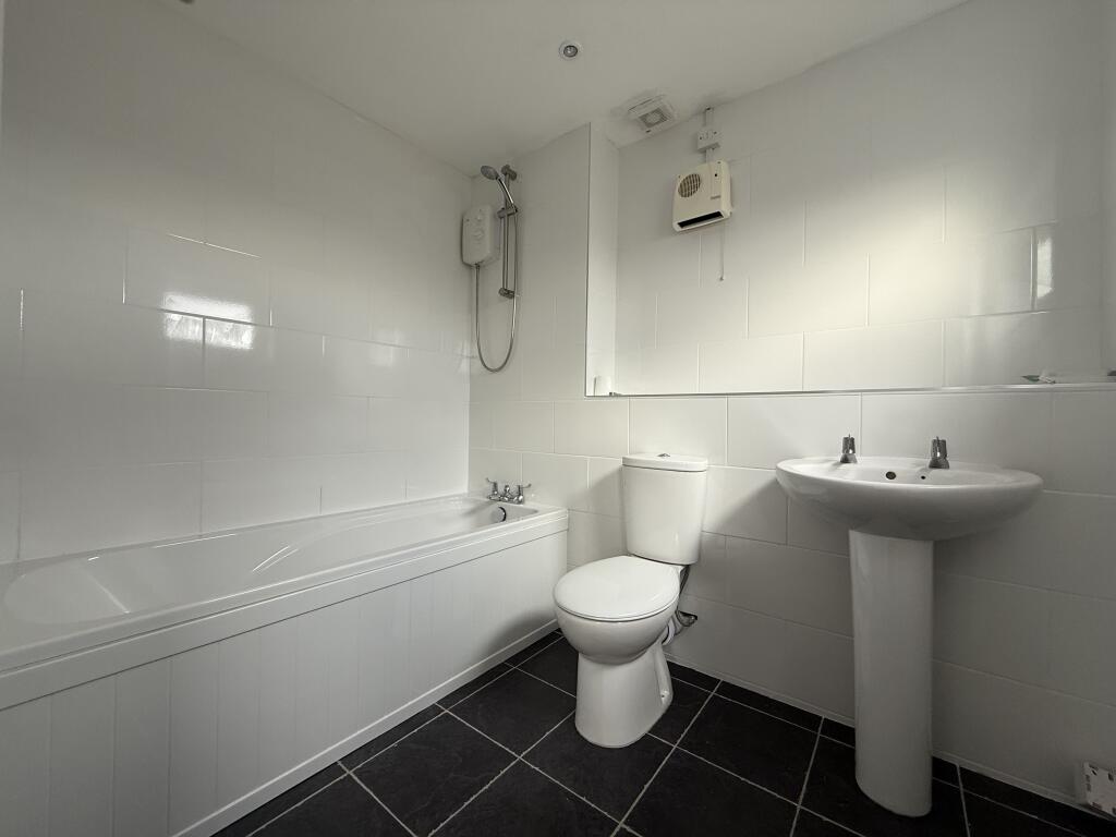 Additional image 5 of Honeybourne, B77