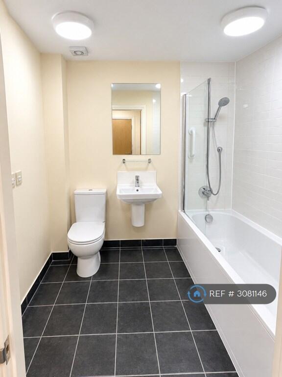 Apartment in Manchester - View 4