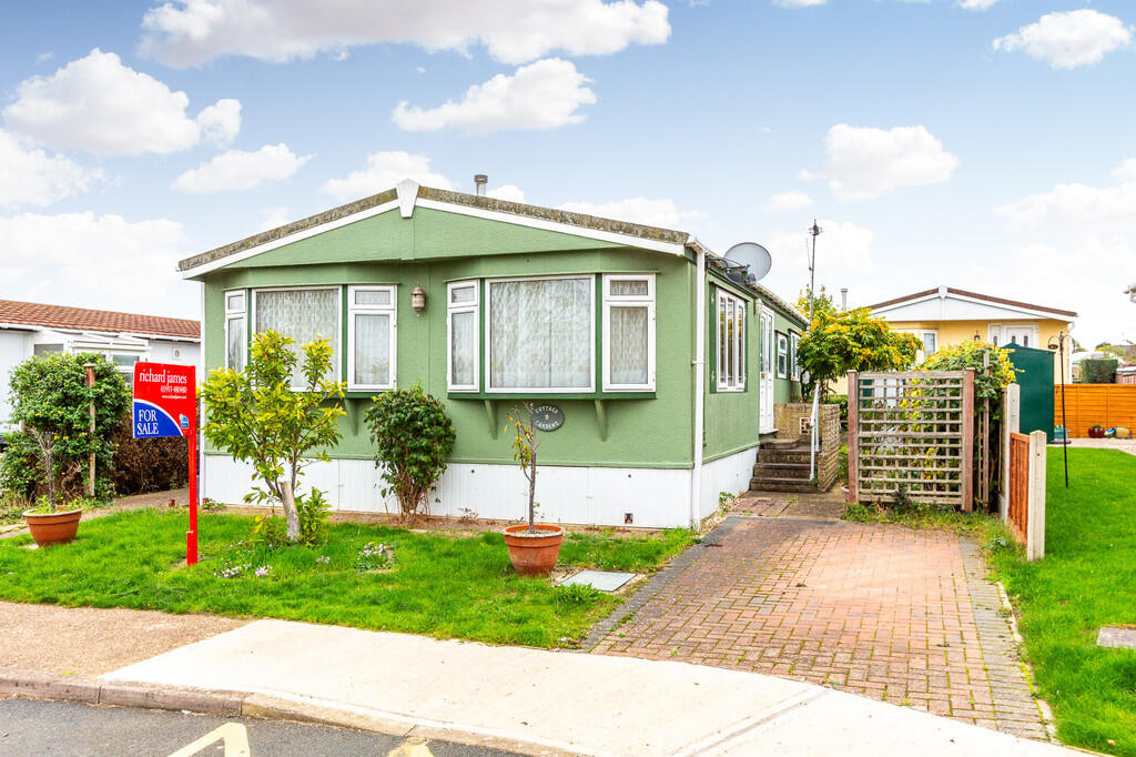 Main image of property: Bedford Road, Rushden