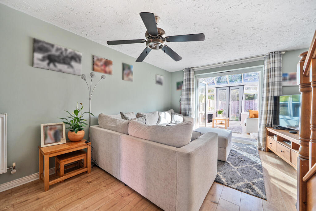 House in Gloucester - View 4