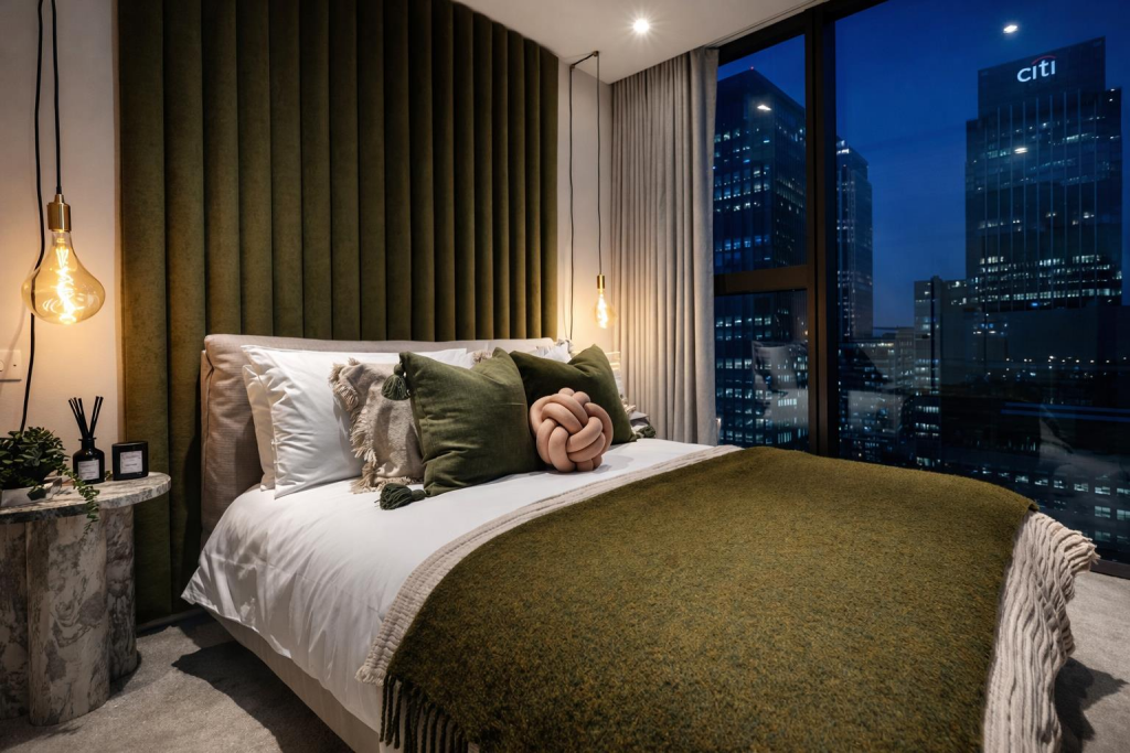 Main image of property: South Quay Plaza, Marsh wall, London E14