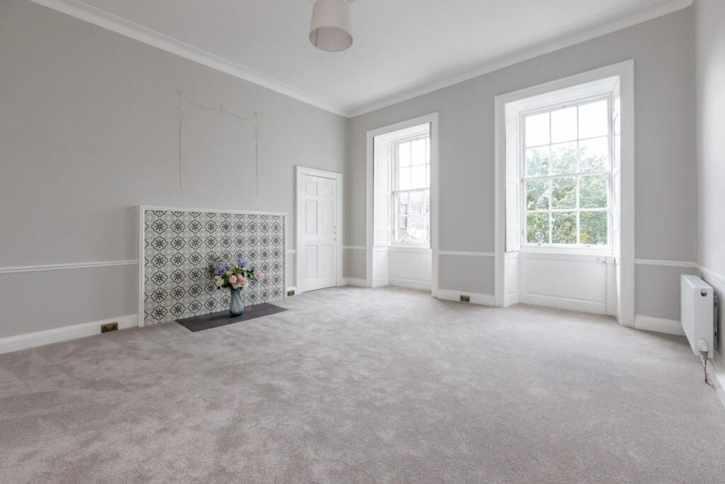 Apartment in Edinburgh - View 5