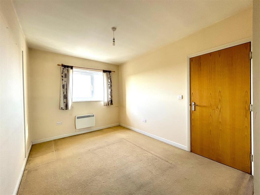 Apartment in York - View 5