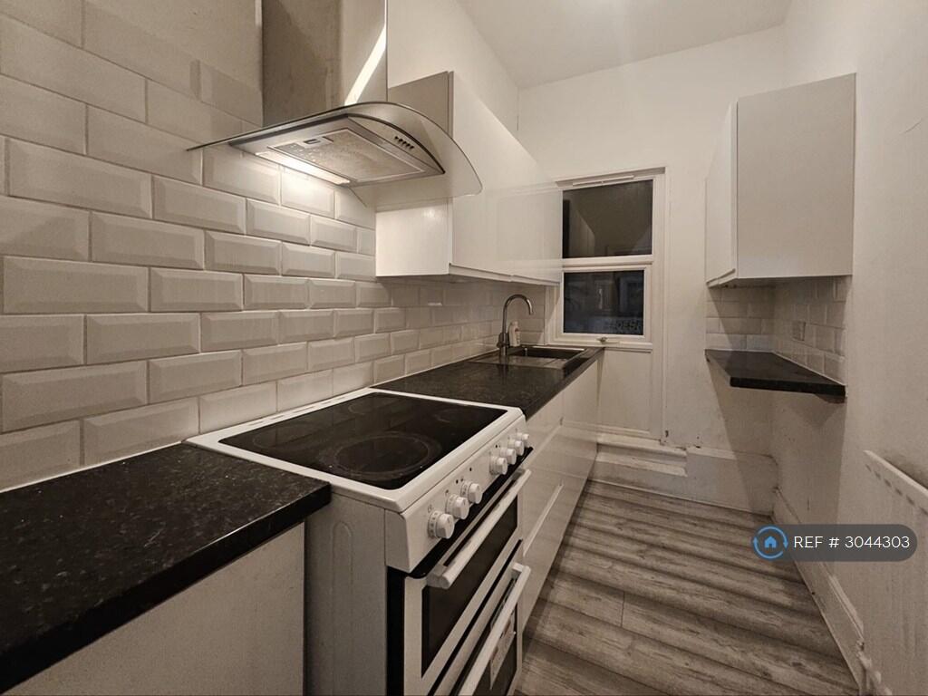 Main image of property: London Road, Westcliff-On-Sea, SS0