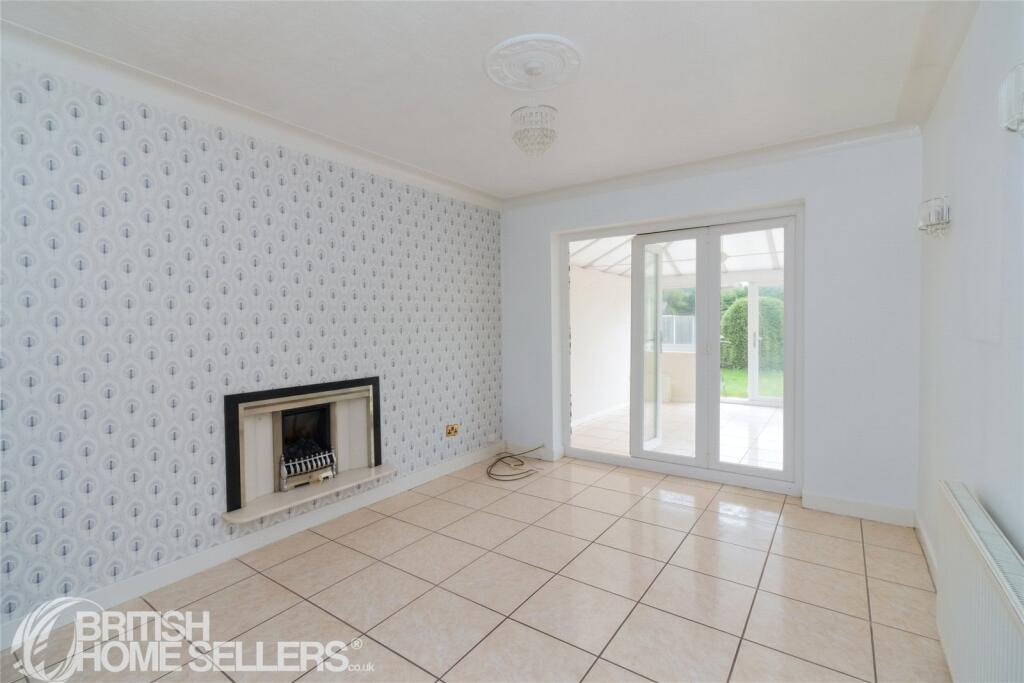 House in Sefton, Liverpool City Region - More