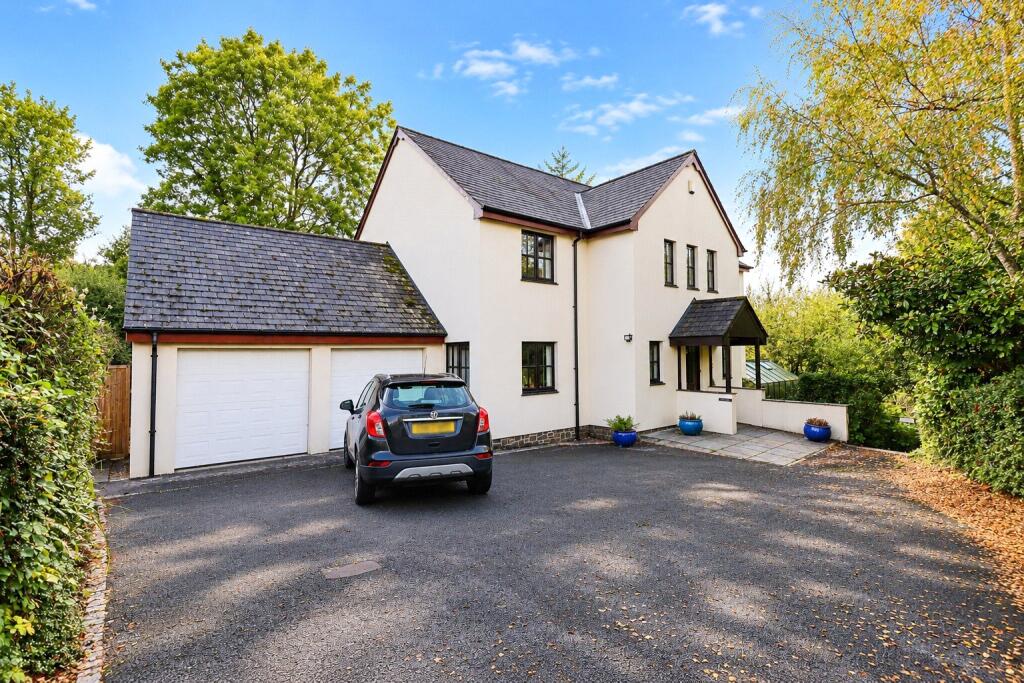 4-bed detached on Meshaw, South Molton, Devon, EX36, £450,000