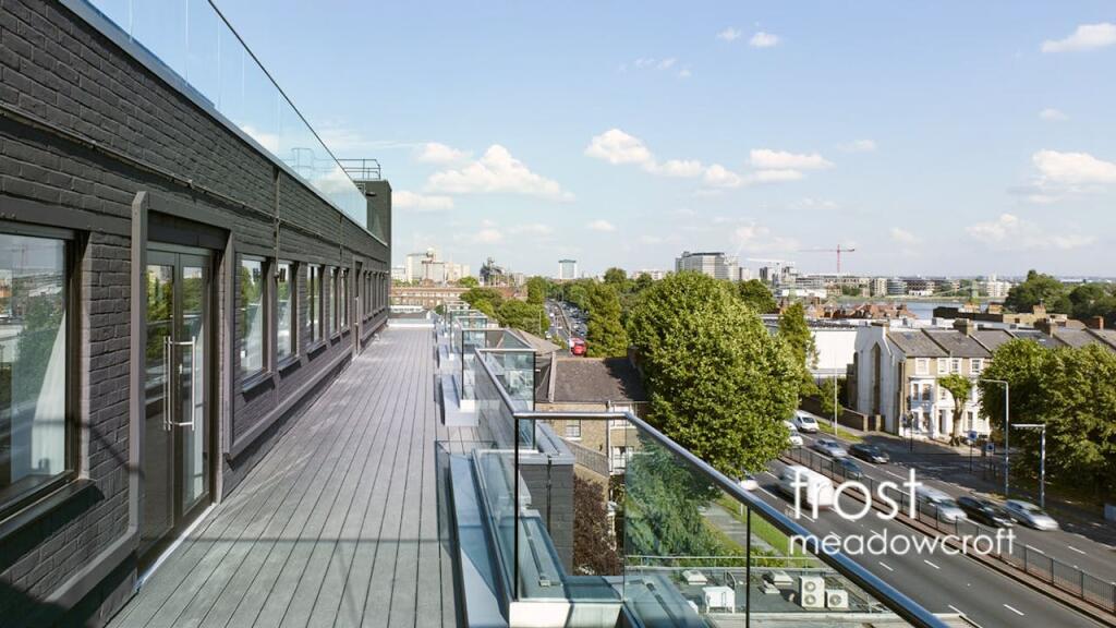 ClockworkBuilding-BeavorLaneHammersmithWestLondonW6Officetoletbalcony.jpg
