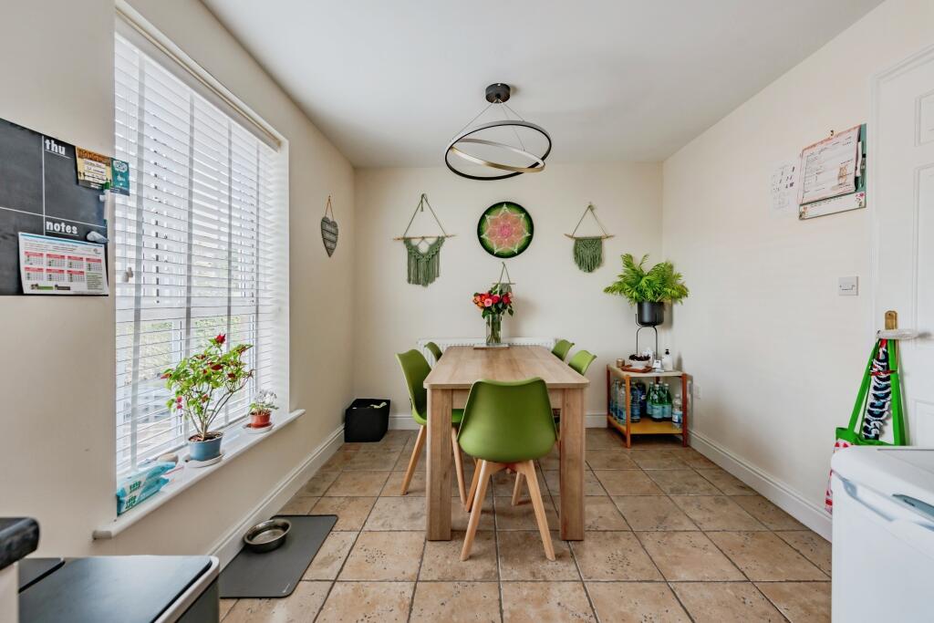 House in Crawley, West Sussex - View 5
