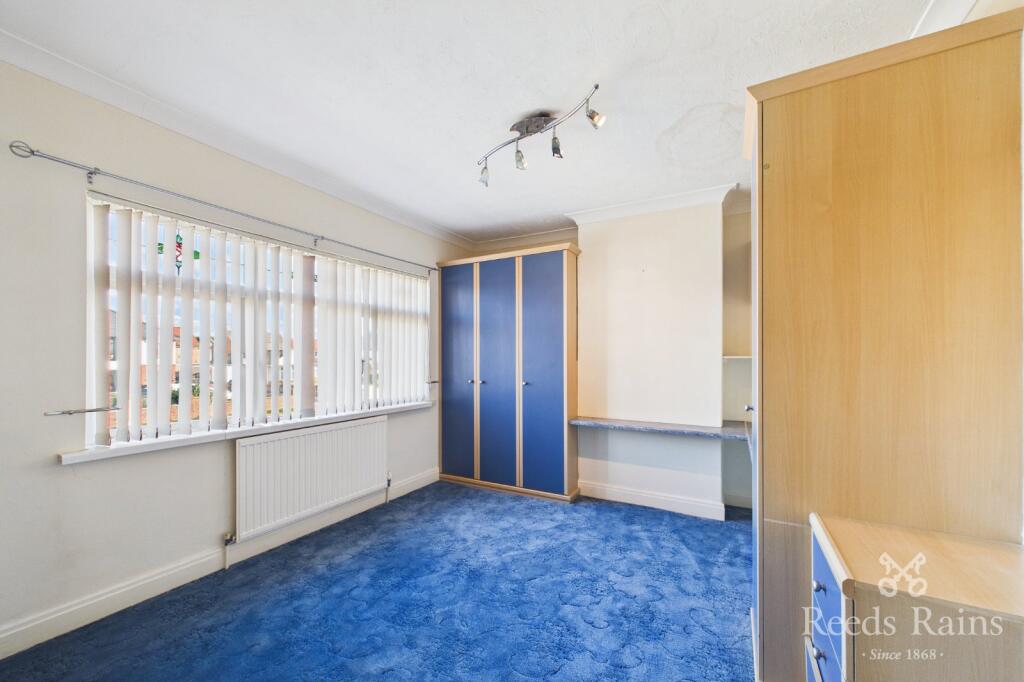 House in Leeds, East Ardsley - More