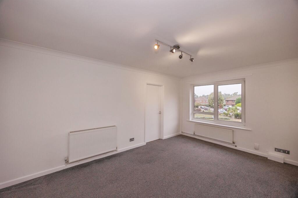 Apartment in Portsmouth - View 2