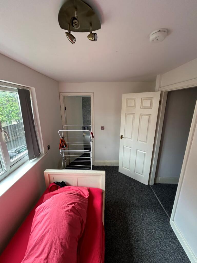 Apartment in Birmingham, West Midlands - More