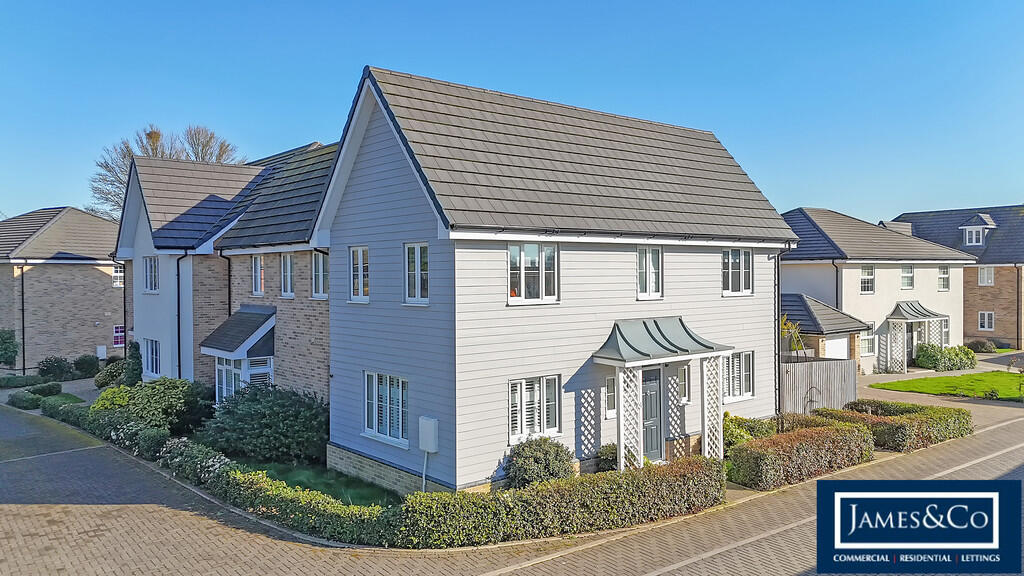 Oaklands Close, Dunmow photo 4