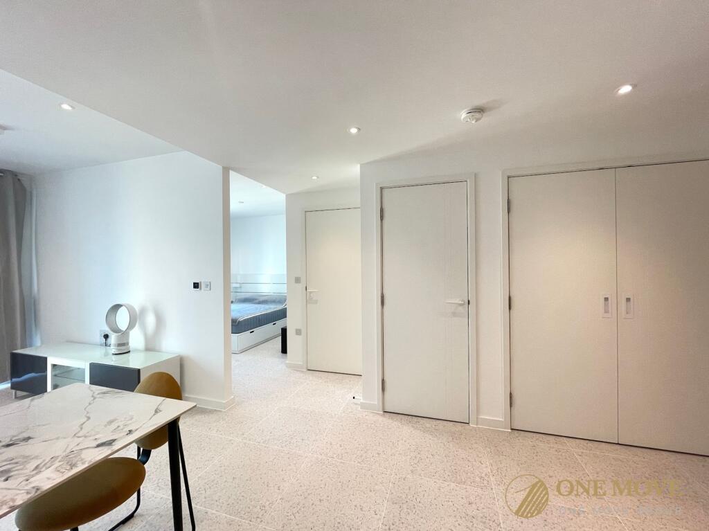 Studio flat for rent