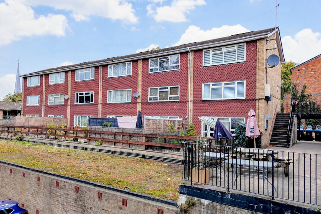 Main image of property: Heather Way, Hemel Hempstead, HP2