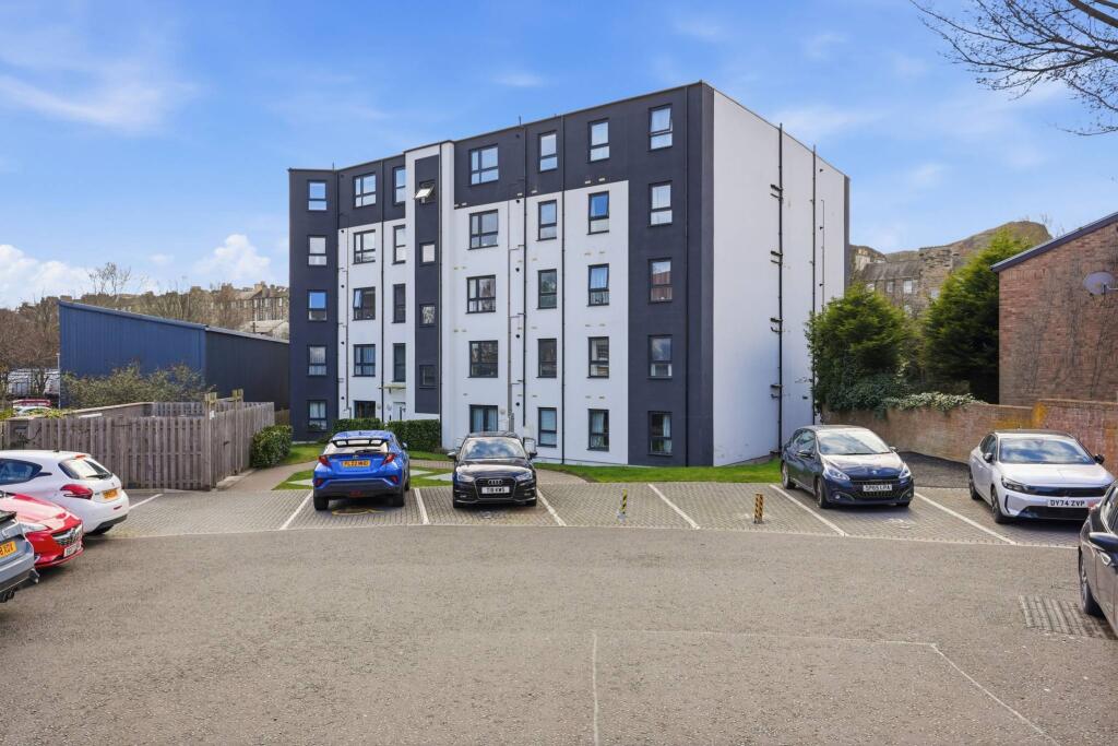 Main image of property: 31, 1 Sunnybank Place, Meadowbank, Edinburgh, EH7 5TJ