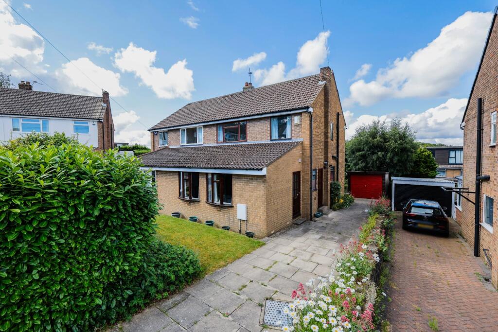 Main image of property: Carr Bridge Avenue, Leeds, West Yorkshire, LS16